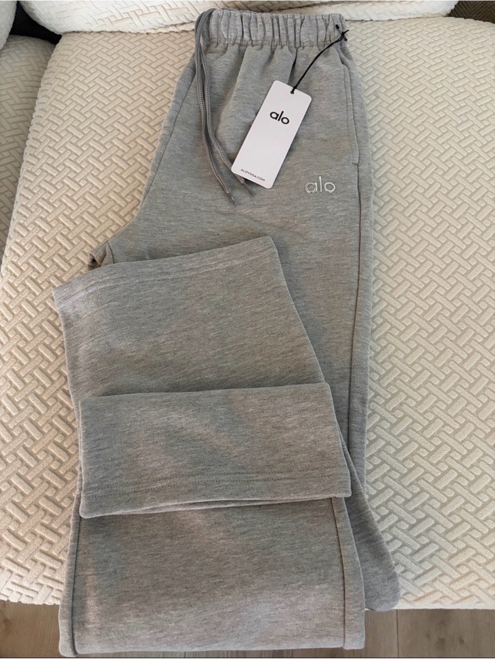 ALO Yoga Light Gray Sweat Joggers small